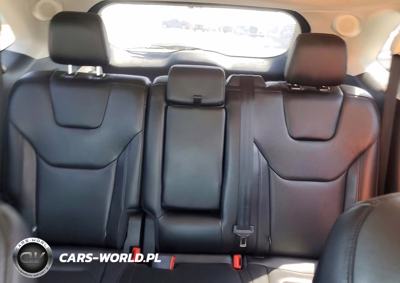 2019 Ford Edge Titanium VIN:2FMPK4K91KBB97530 - 10