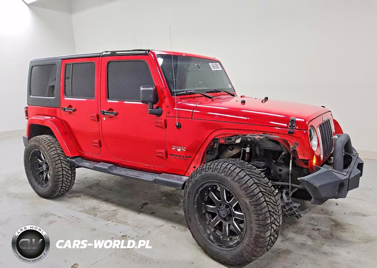 2016 Jeep Wrangler Unlimited Sahara VIN:1C4BJWEG7GL275114 - 4