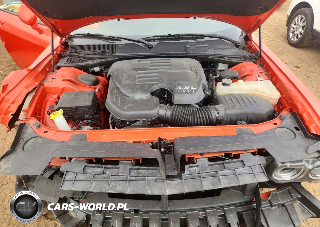 2018 Dodge Challenger Sxt VIN:2C3CDZAG4JH339069 - 11