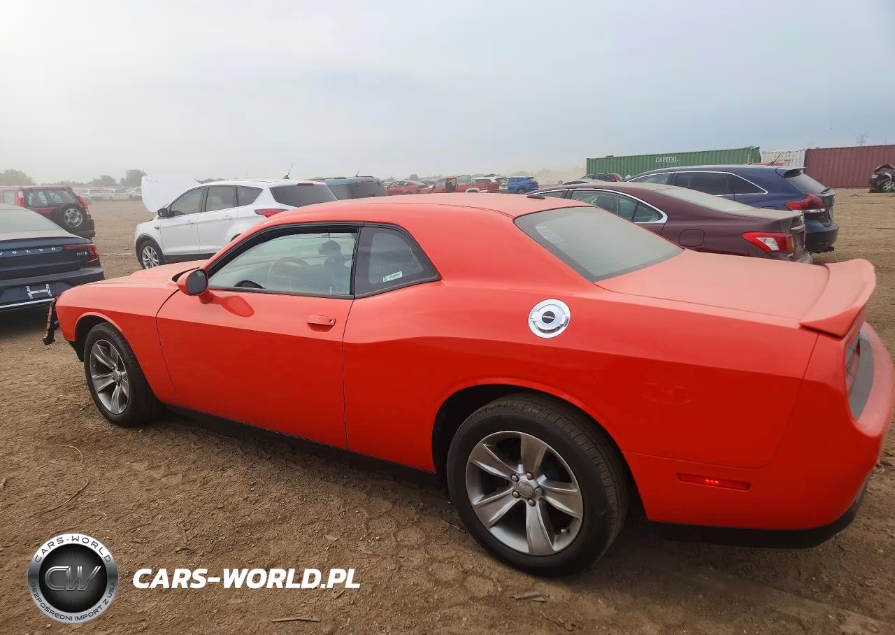 2018 Dodge Challenger Sxt VIN:2C3CDZAG4JH339069 - 2