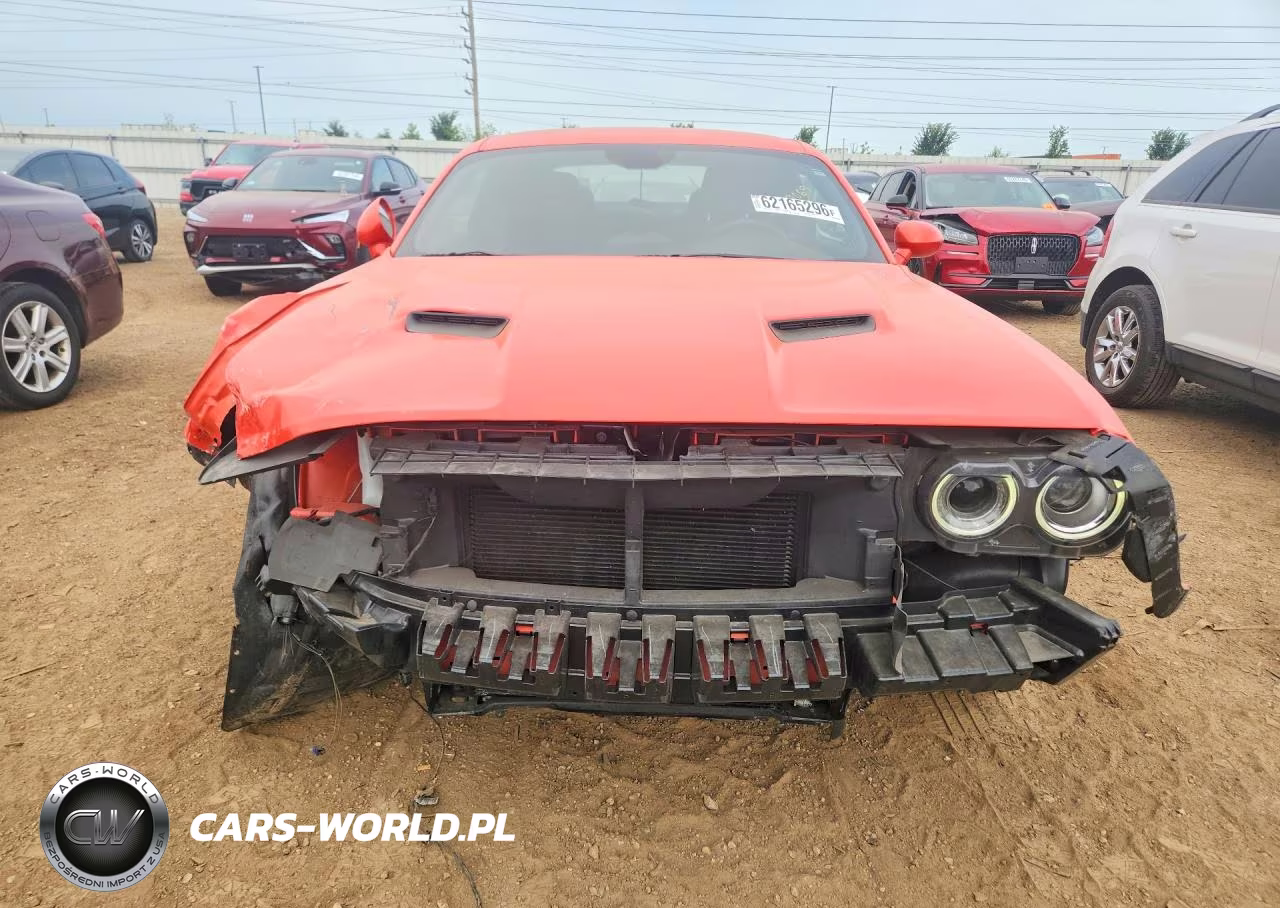 2018 Dodge Challenger Sxt VIN:2C3CDZAG4JH339069 - 5
