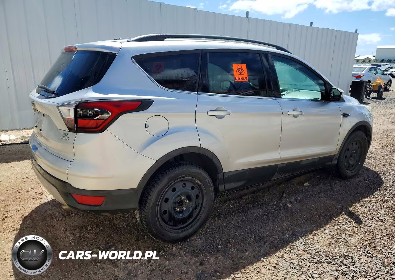2017 Ford Escape Se VIN:1FMCU0GD4HUA32671 - 3