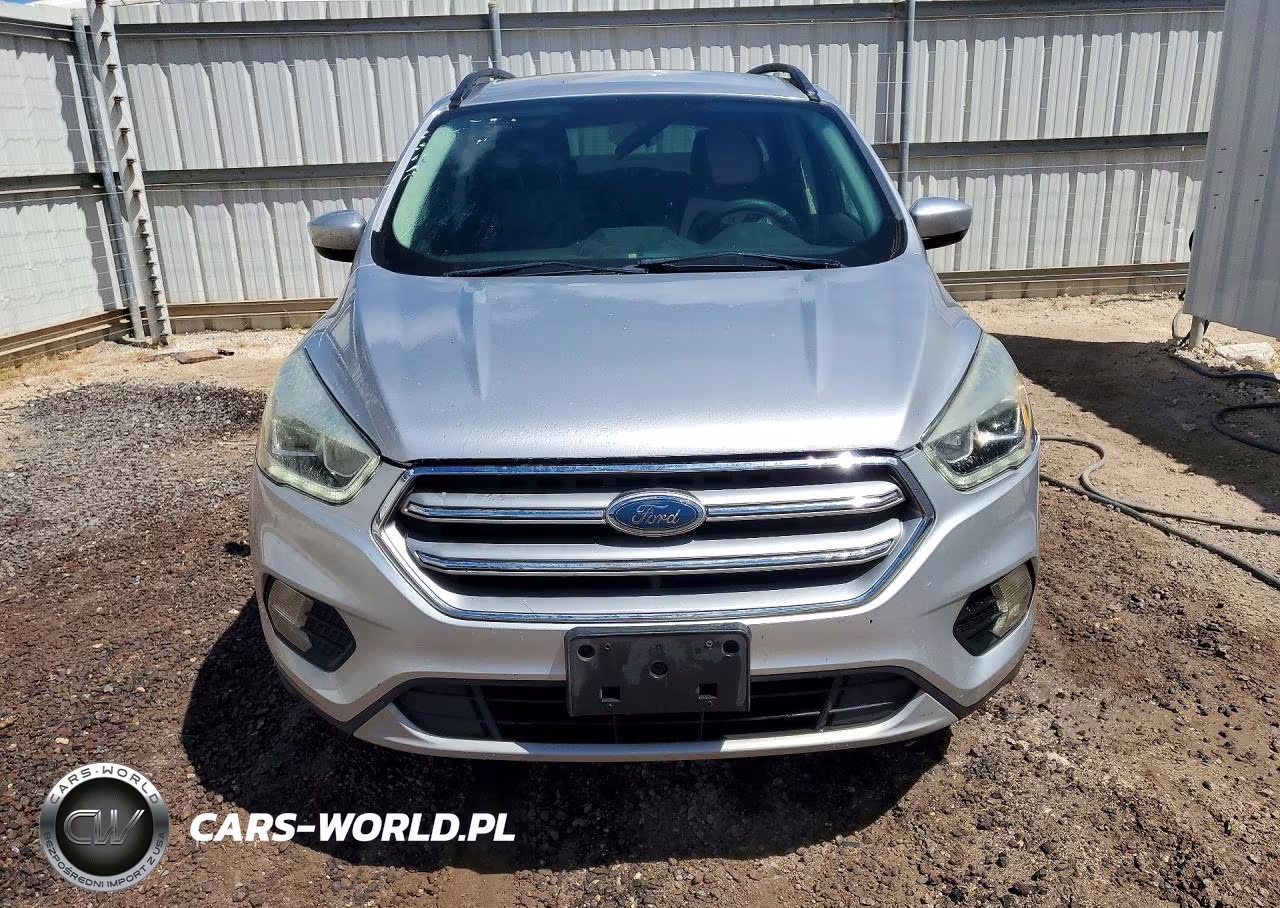 2017 Ford Escape Se VIN:1FMCU0GD4HUA32671 - 5
