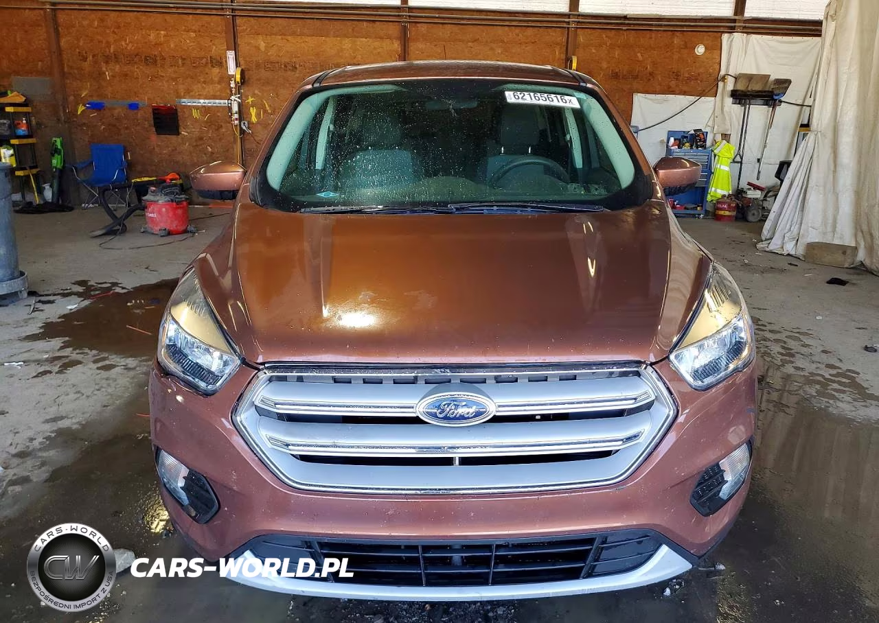 2017 Ford Escape Se VIN:1FMCU9GD3HUB48576 - 5