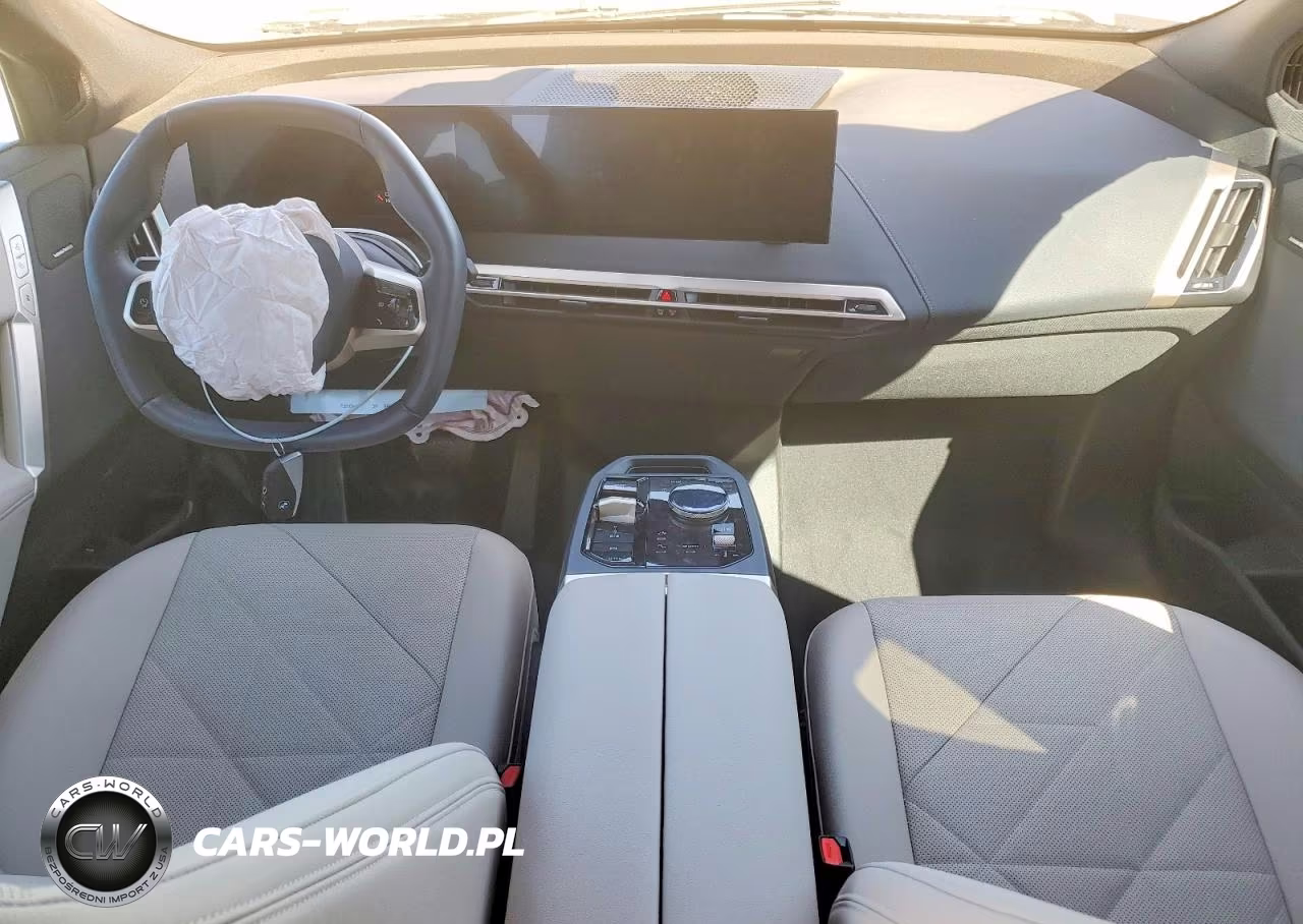 2026 BMW Ix xDrive45 VIN:WB543CF00TCW55288 - 8