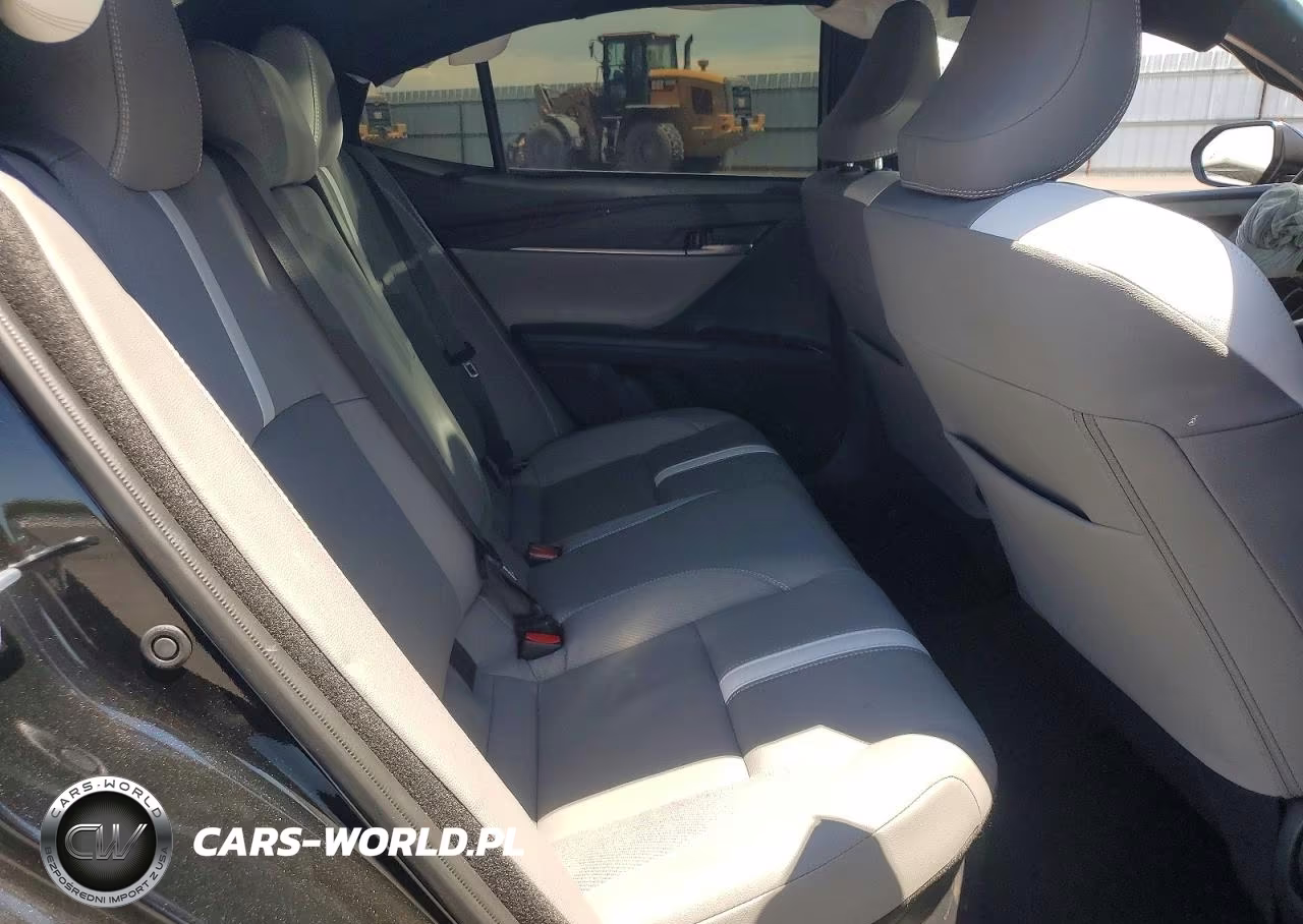 2026 Toyota Camry Se VIN:4T1DAACK3TU726025 - 10