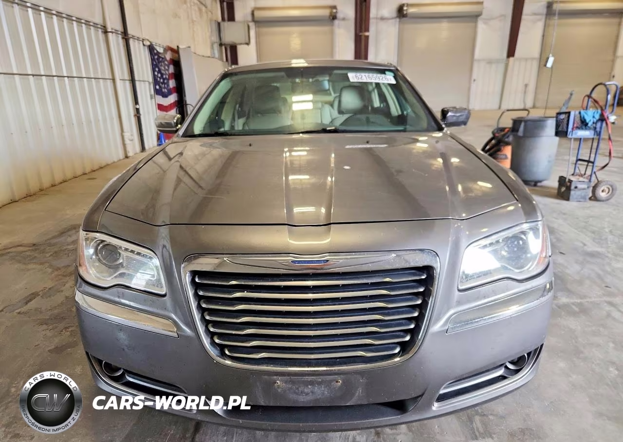 2012 Chrysler 300 Limited VIN:2C3CCAHG3CH224511 - 5