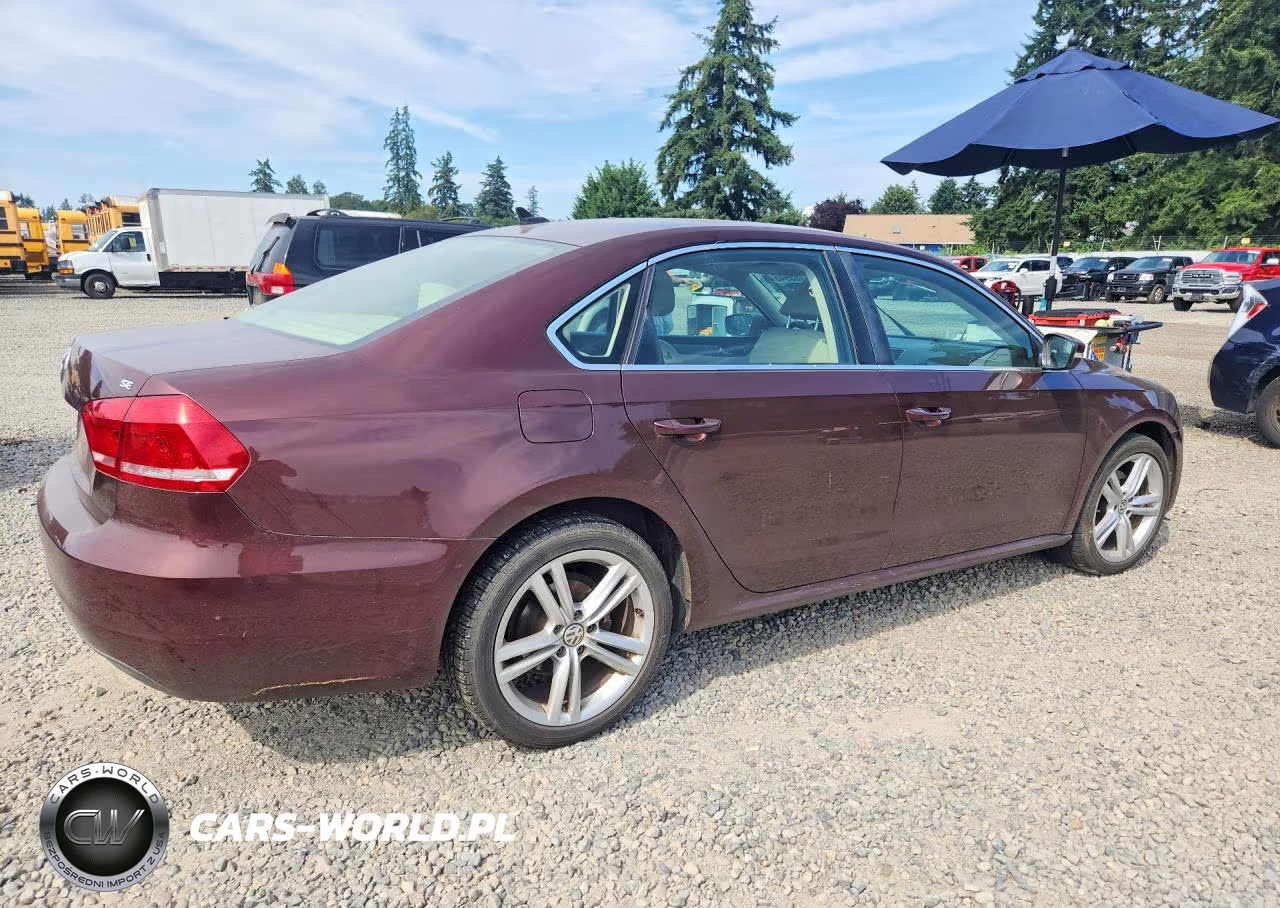 2014 Volkswagen Passat Se VIN:1VWBP7A37EC002384 - 3