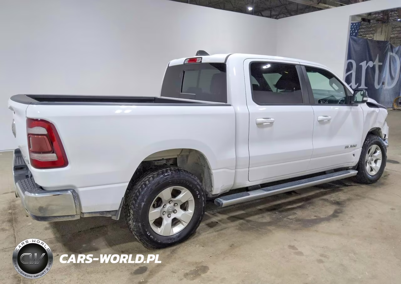 2021 Ram 1500 Big Horn VIN:1C6SRFFT2MN610453 - 3