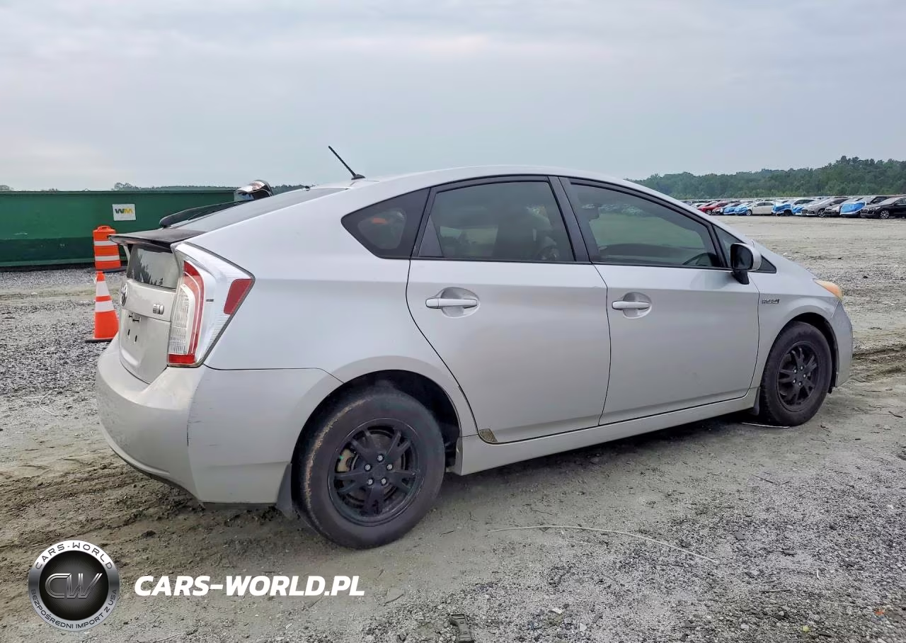 2012 Toyota Prius Two VIN:JTDKN3DU3C0336111 - 3