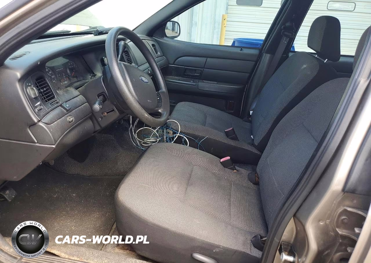 2009 Ford Crown Victoria Police Interceptor VIN:2FAHP71V69X123646 - 7