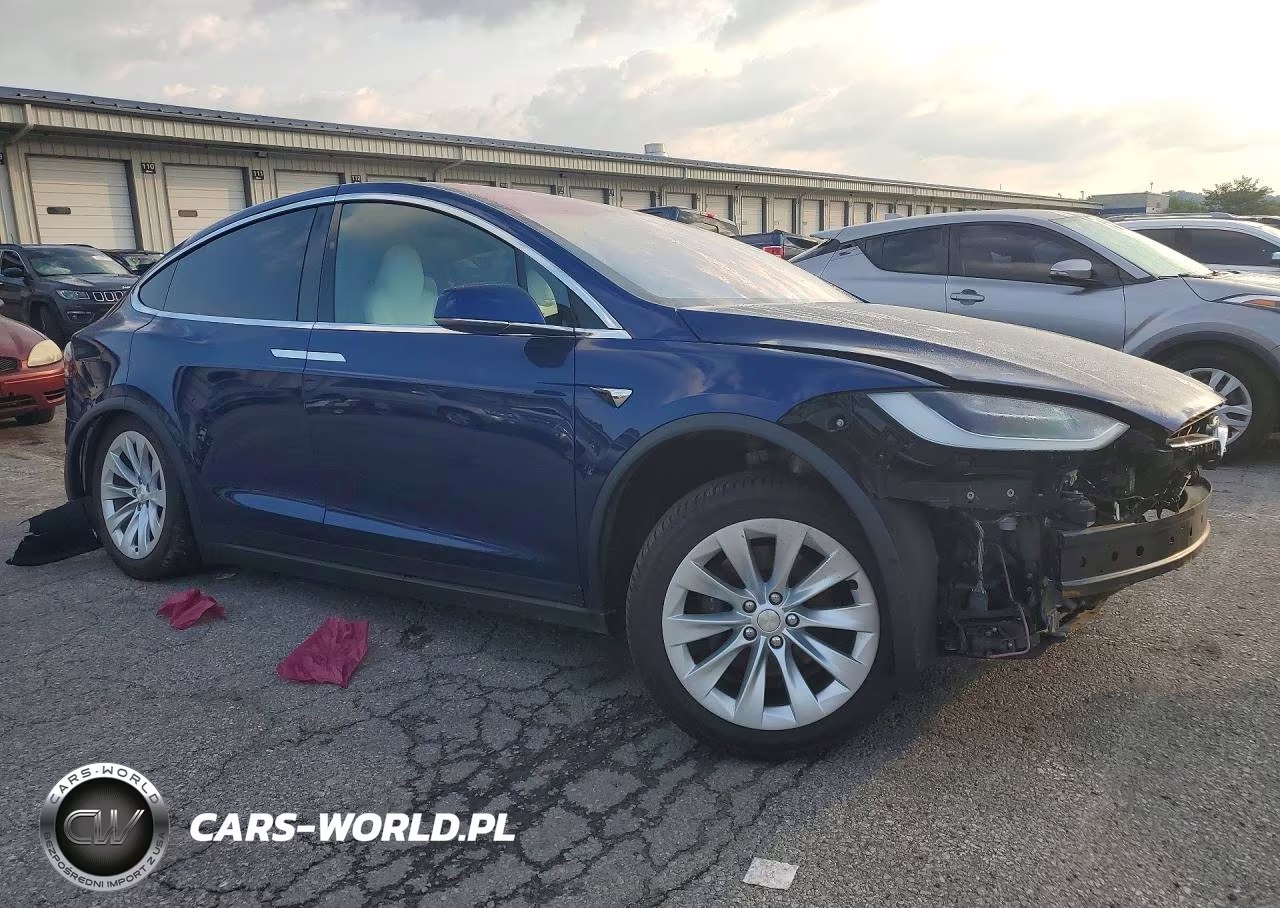 2020 Tesla Model X VIN:5YJXCAE2XLF231516 - 4
