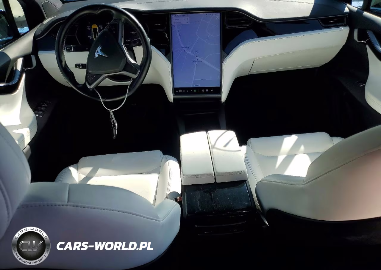 2020 Tesla Model X VIN:5YJXCAE2XLF231516 - 8