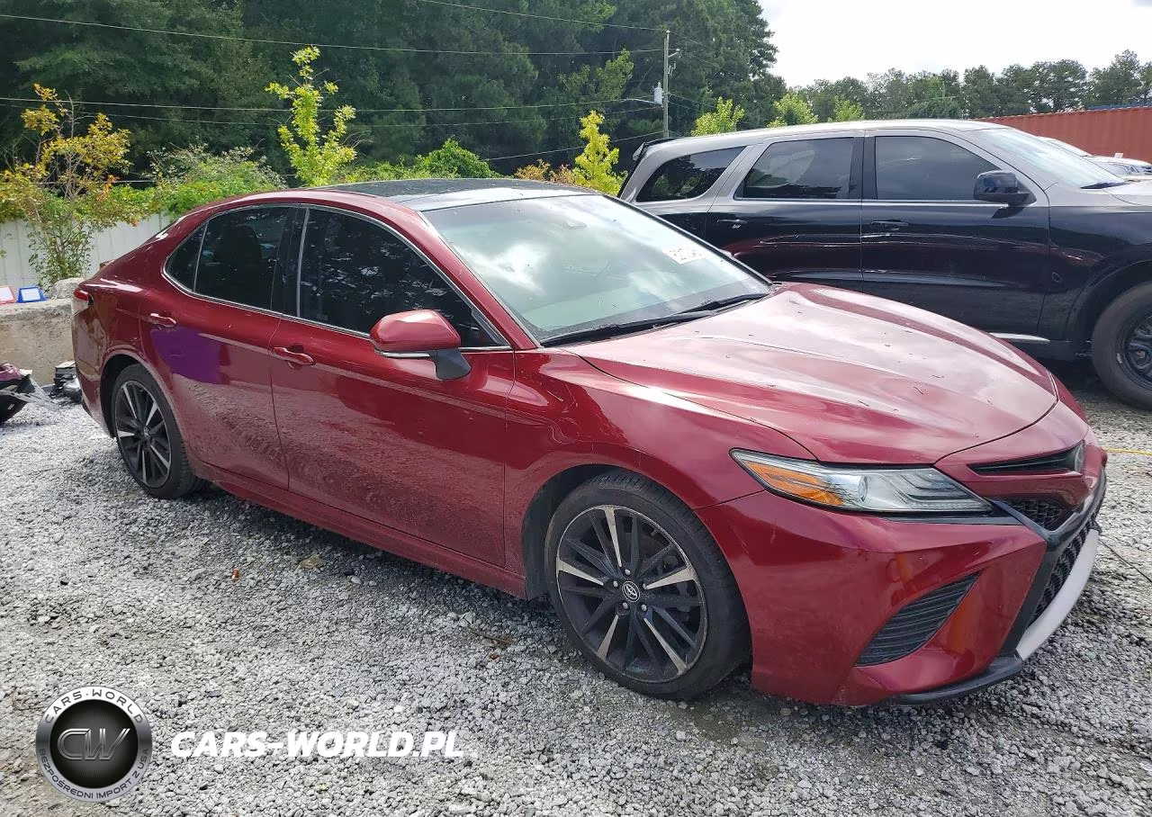 2018 Toyota Camry Xse VIN:4T1B61HK9JU567316 - 4