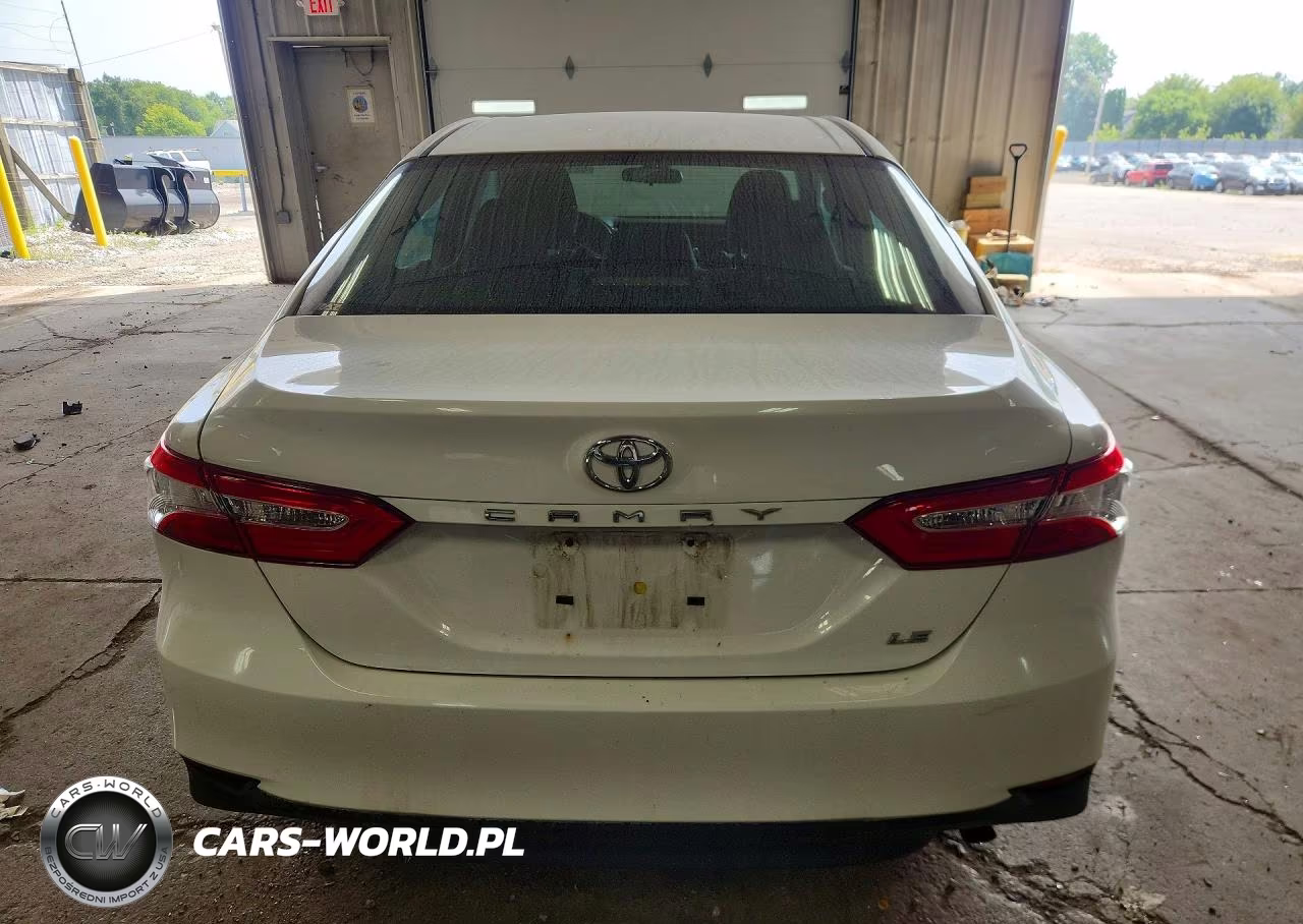 2018 Toyota Camry Le VIN:4T1B11HK7JU086544 - 6
