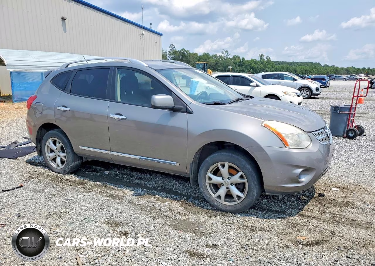 2011 Nissan Rogue S VIN:JN8AS5MV4BW682726 - 4