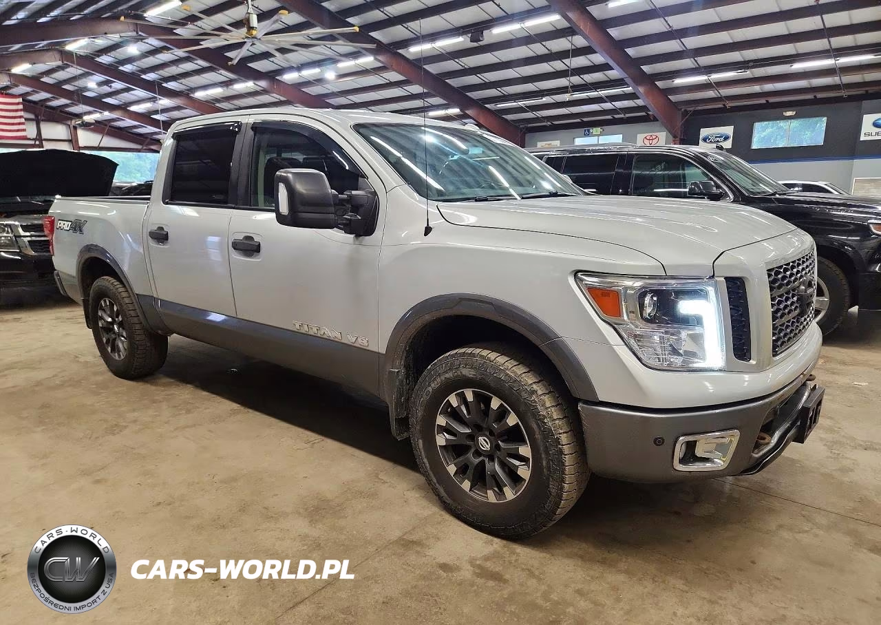 2018 Nissan Titan Pro-4X VIN:1N6AA1E55JN527271 - 4