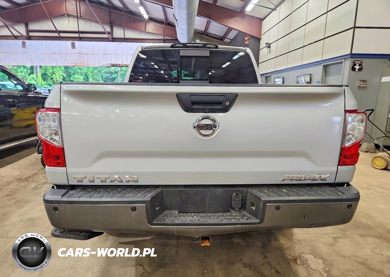 2018 Nissan Titan Pro-4X VIN:1N6AA1E55JN527271 - 6