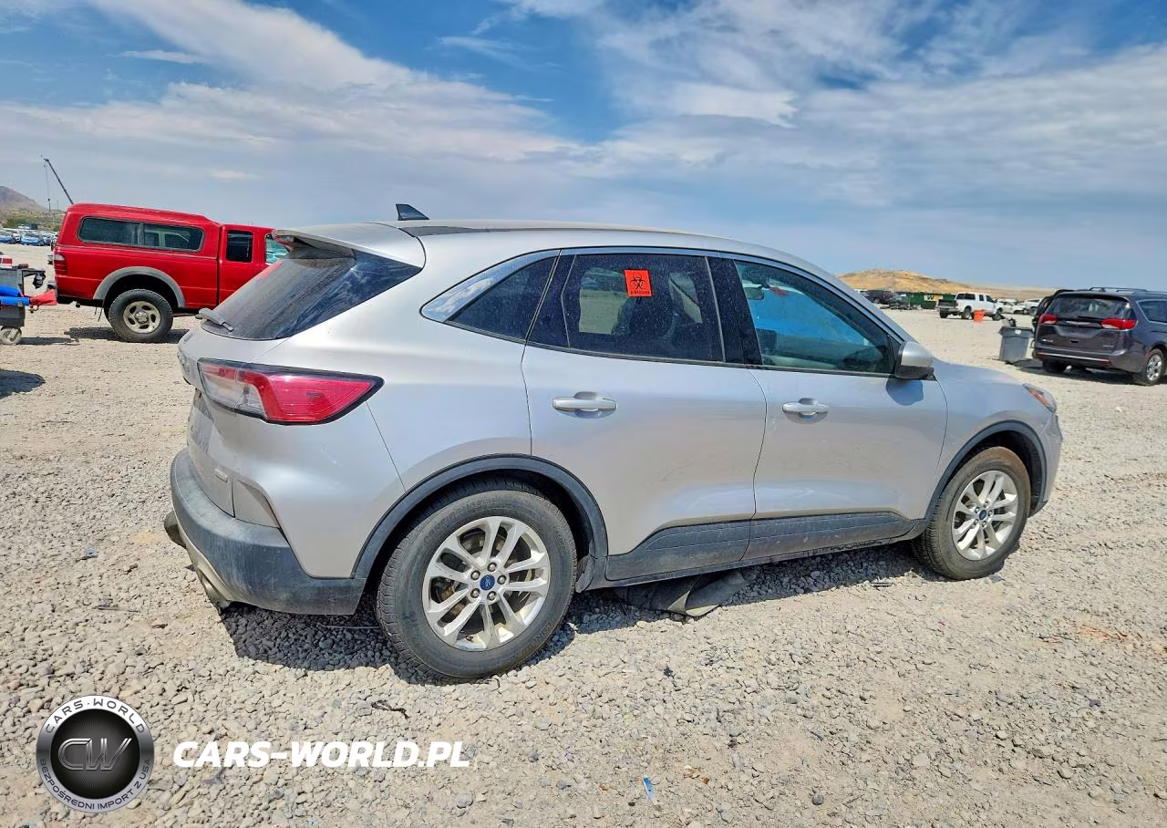 2020 Ford Escape Se VIN:1FMCU0G6XLUB14625 - 3