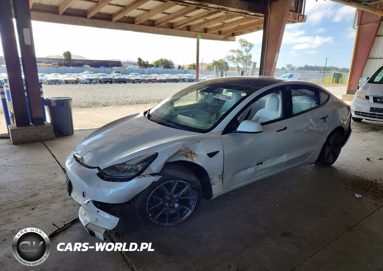 2022 Tesla Model 3 – zdjęcie 1 z 12