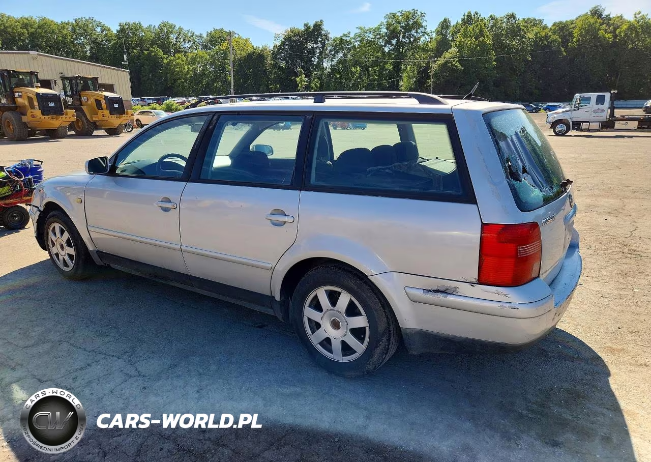1999 Volkswagen Passat Gls VIN:WVWNA63B7XE424517 - 2