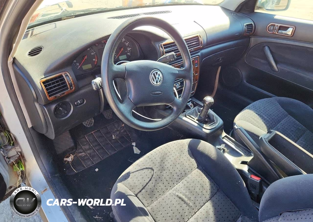 1999 Volkswagen Passat Gls VIN:WVWNA63B7XE424517 - 8