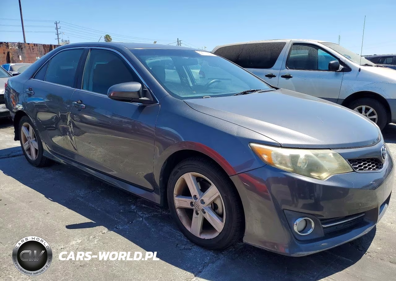 2013 Toyota Camry Se VIN:4T1BF1FK4DU264242 - 4