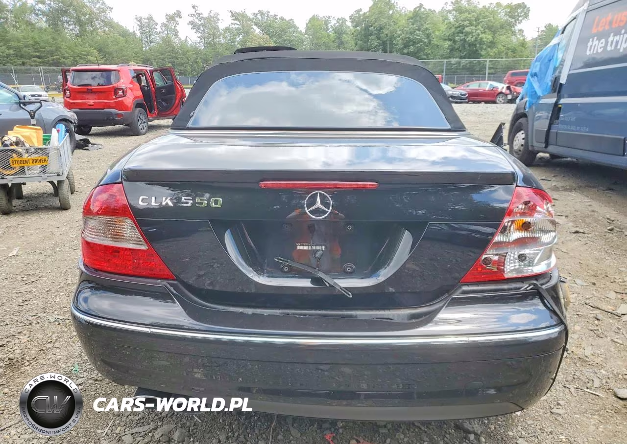 2007 Mercedes-Benz Clk 550 VIN:WDBTK72F27T079437 - 6