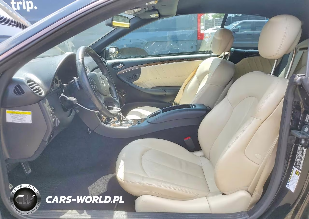 2007 Mercedes-Benz Clk 550 VIN:WDBTK72F27T079437 - 7