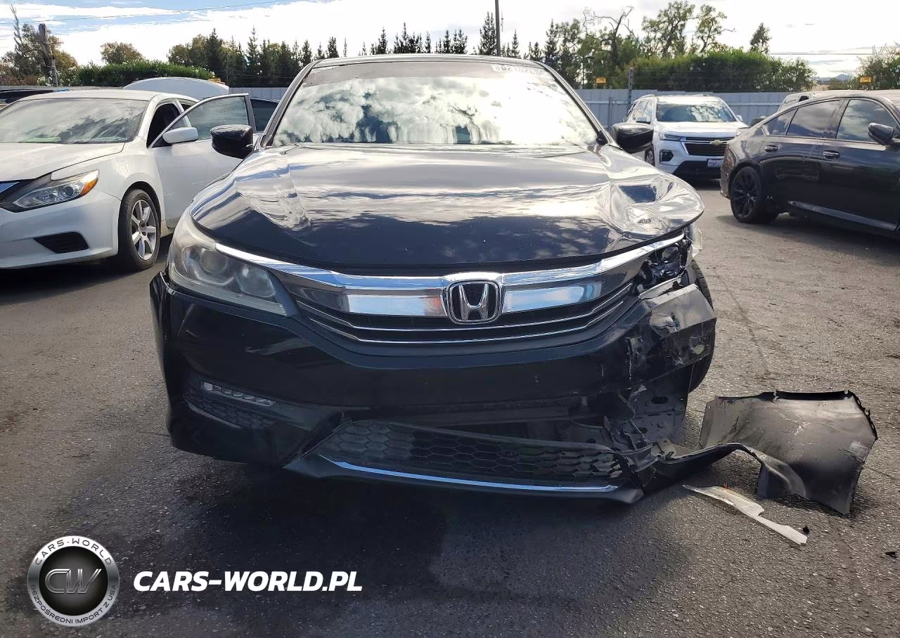 2017 Honda Accord Sport VIN:1HGCR2F53HA127639 - 5