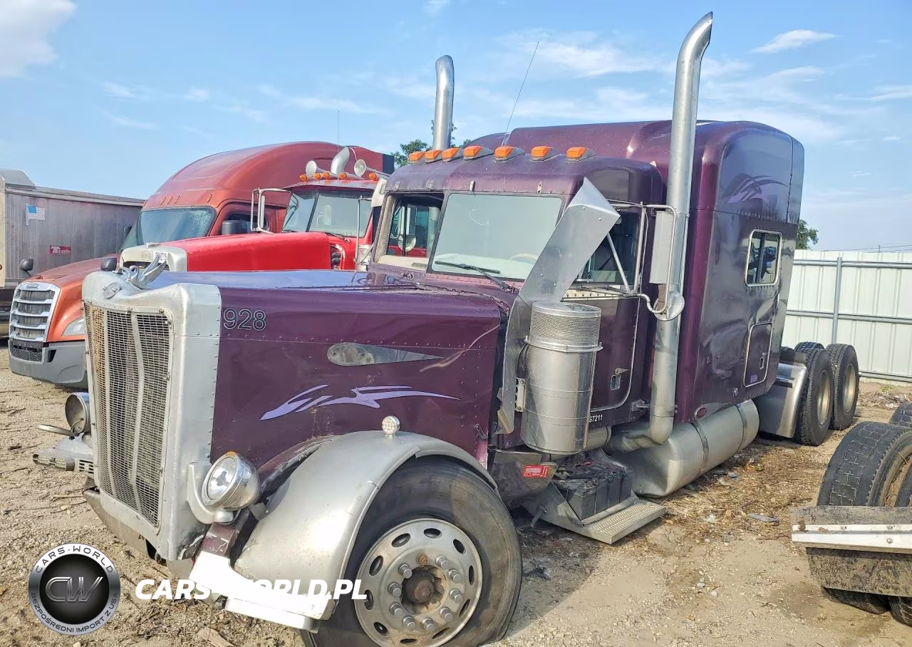 2001 Peterbilt 379 Semi Truck
