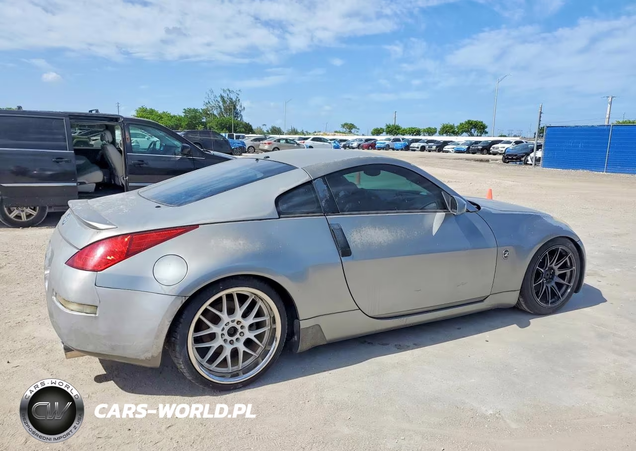 2003 Nissan 350Z Coupe VIN:JN1AZ34D63T102157 - 3