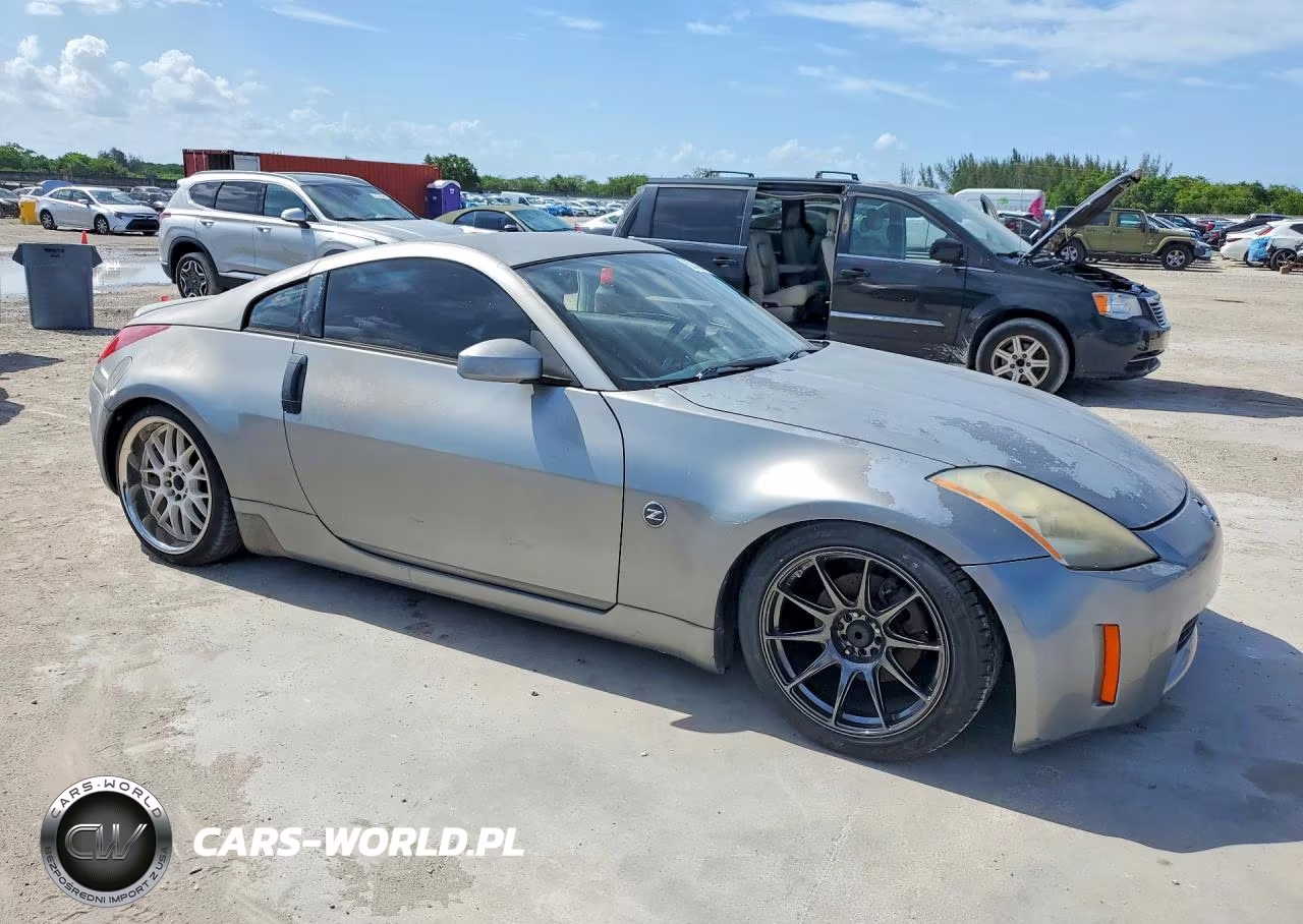 2003 Nissan 350Z Coupe VIN:JN1AZ34D63T102157 - 4