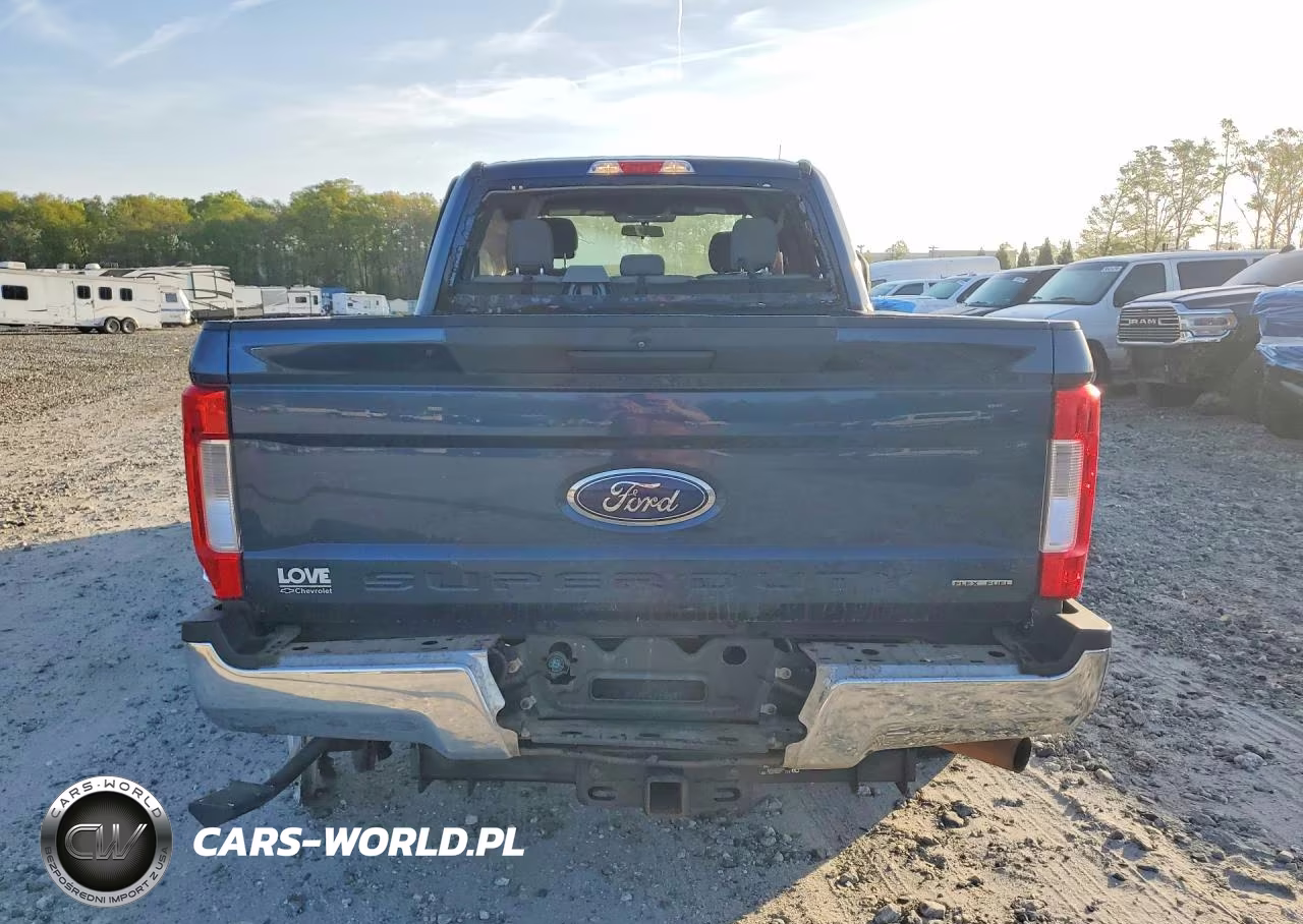 2018 Ford F250 Super Duty VIN:1FT7W2B6XJEB37655 - 11