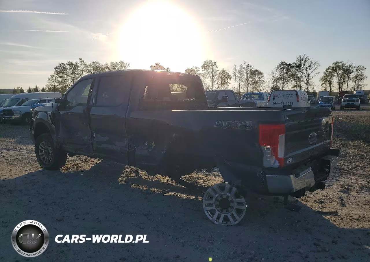 2018 Ford F250 Super Duty VIN:1FT7W2B6XJEB37655 - 3