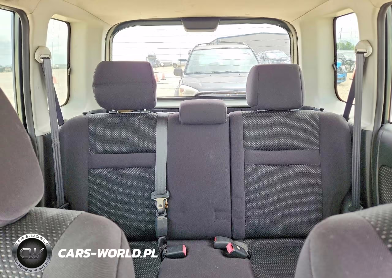 2005 Toyota Scion Xb VIN:JTLKT324350178482 - 20
