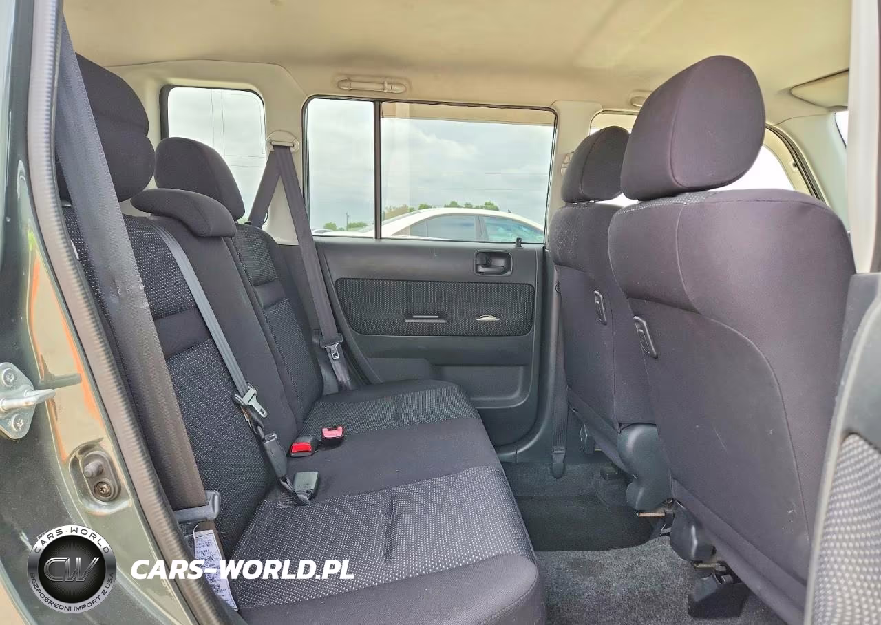 2005 Toyota Scion Xb VIN:JTLKT324350178482 - 21
