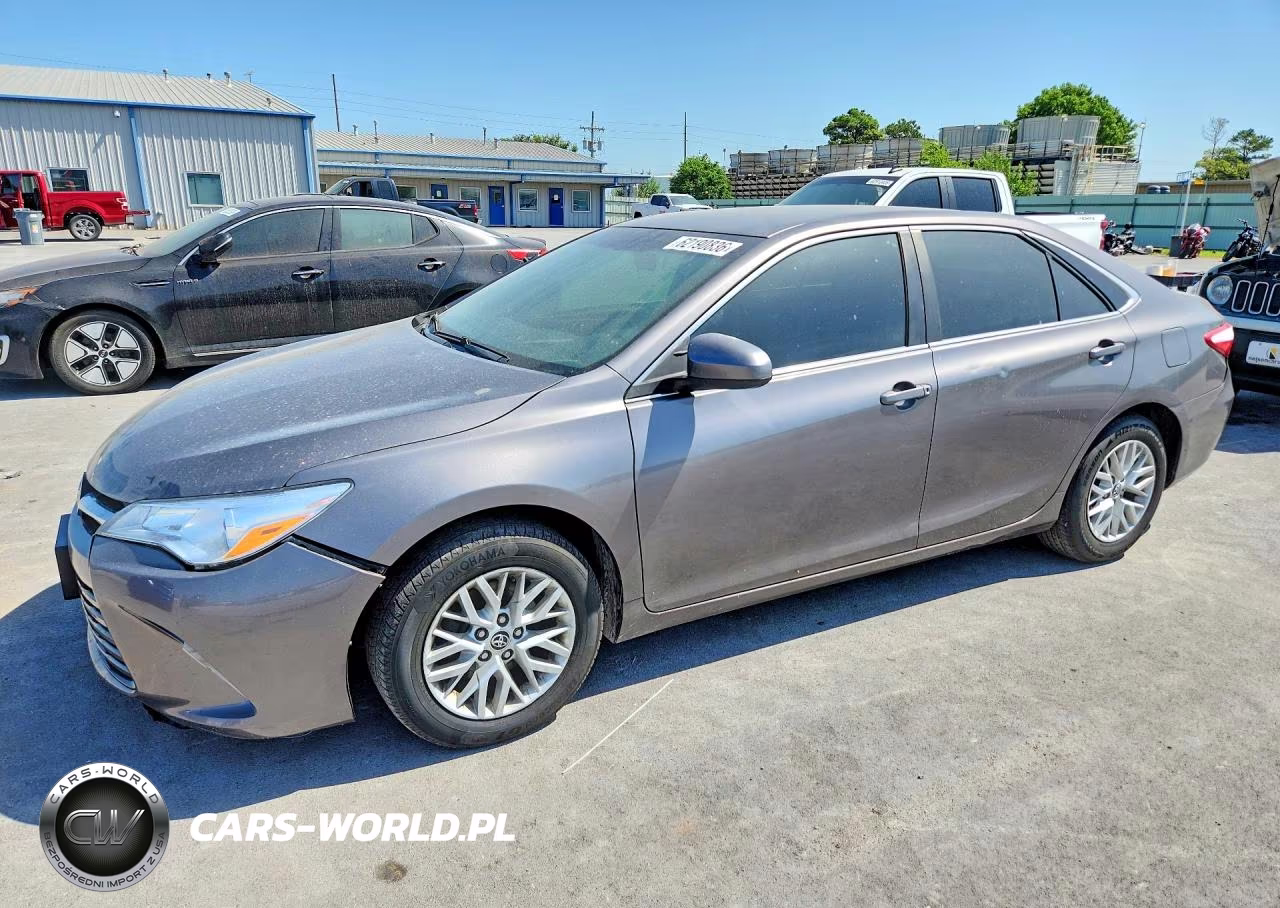 2016 Toyota Camry Le