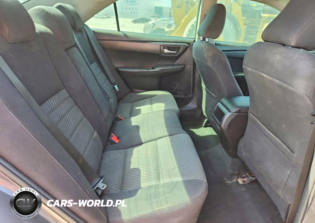2016 Toyota Camry Le VIN:4T4BF1FK7GR538222 - 10