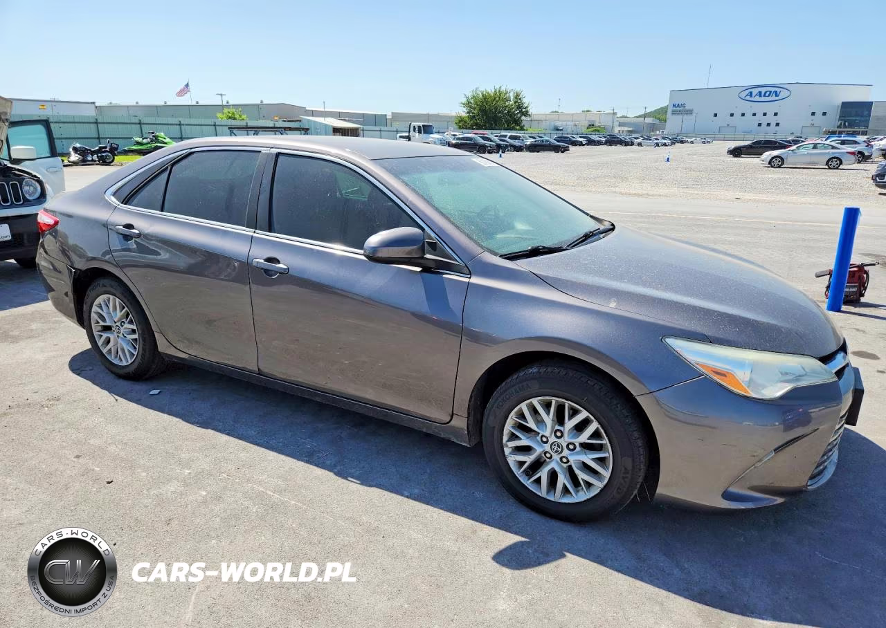 2016 Toyota Camry Le VIN:4T4BF1FK7GR538222 - 4