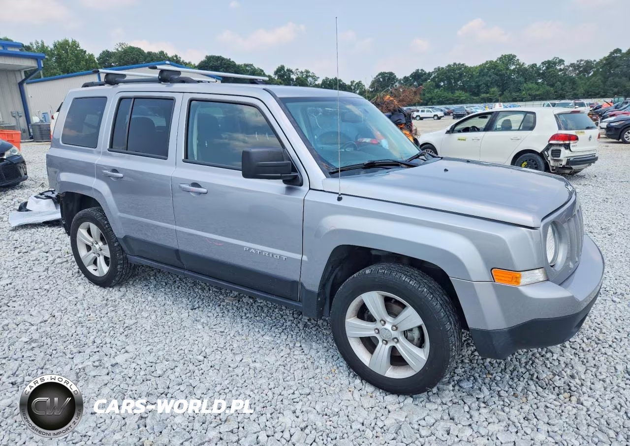 2016 Jeep Patriot Latitude VIN:1C4NJRFB6GD717974 - 4