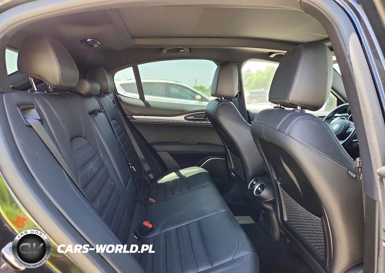 2021 Alfa Romeo Stelvio Ti VIN:ZASPAKBN5M7D03036 - 11