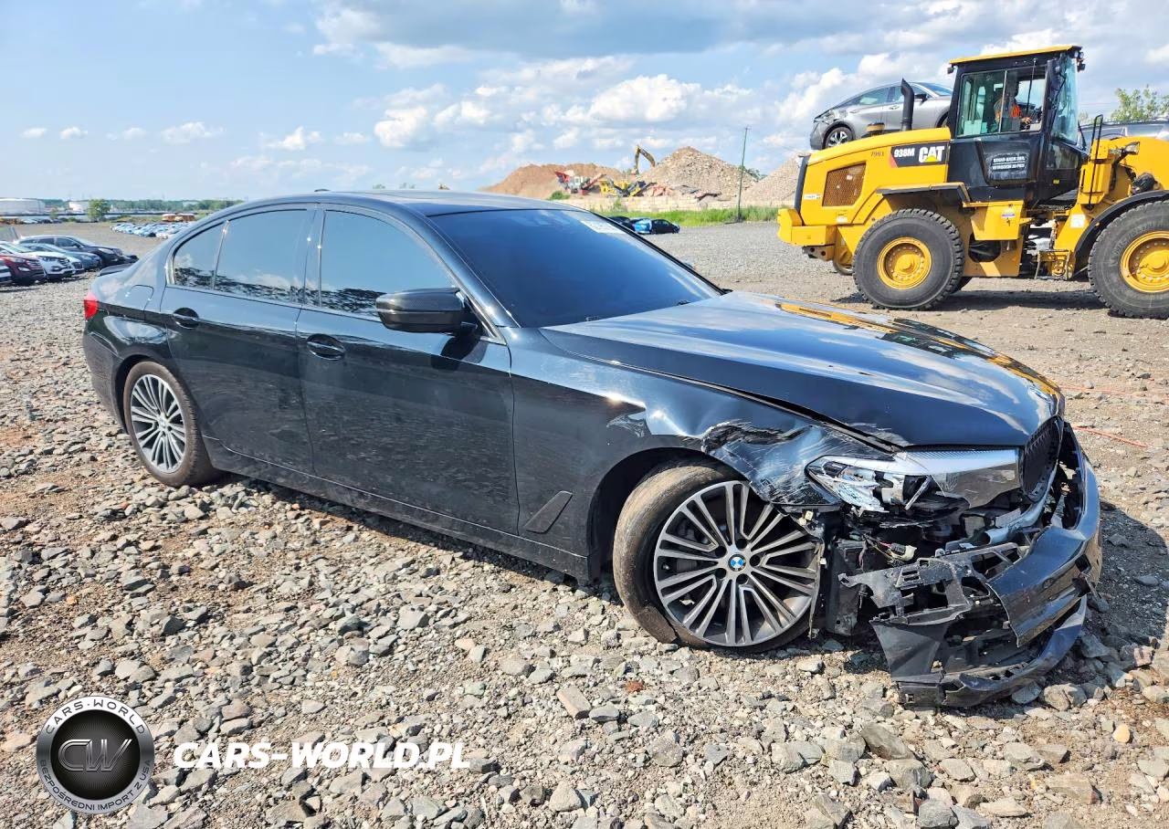 2019 BMW 530 Xi VIN:WBAJA7C58KG912500 - 4