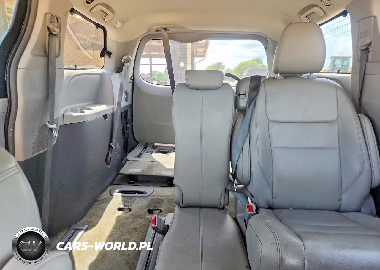 2017 Toyota Sienna Xle 8-Passenger VIN:5TDYZ3DC7HS778514 - 10