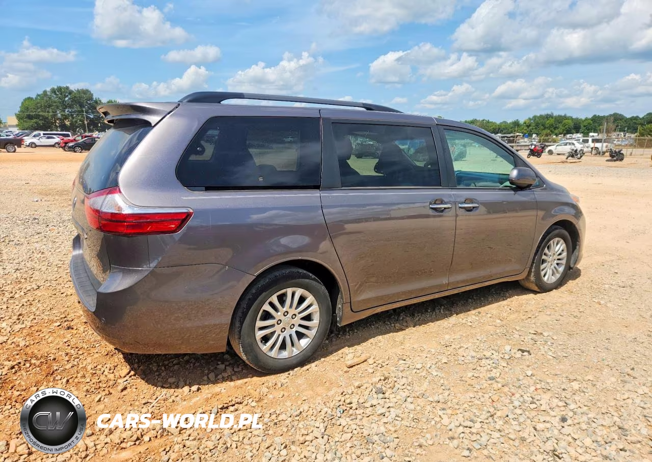 2017 Toyota Sienna Xle 8-Passenger VIN:5TDYZ3DC7HS778514 - 3