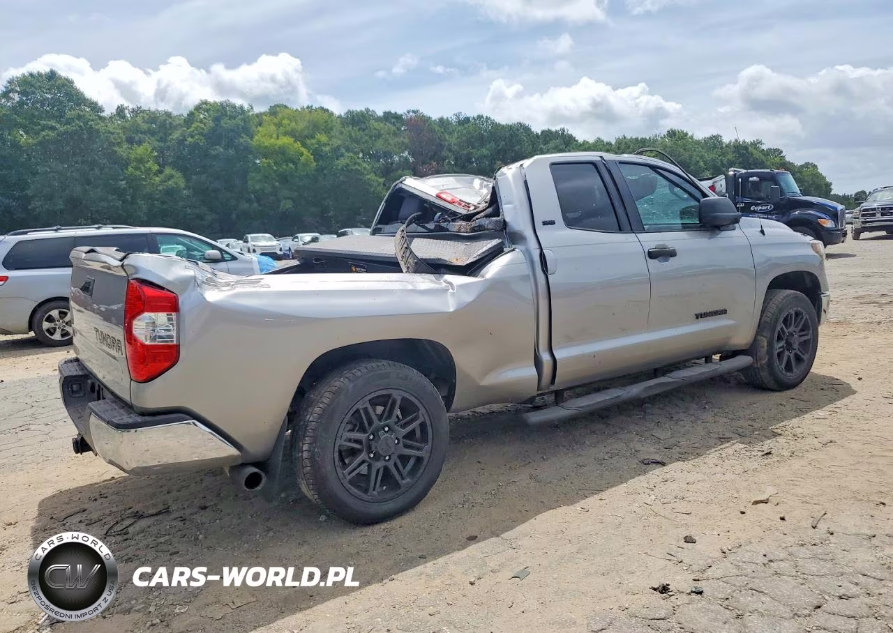 2018 Toyota Tundra Sr5 VIN:5TFRM5F10JX130040 - 3