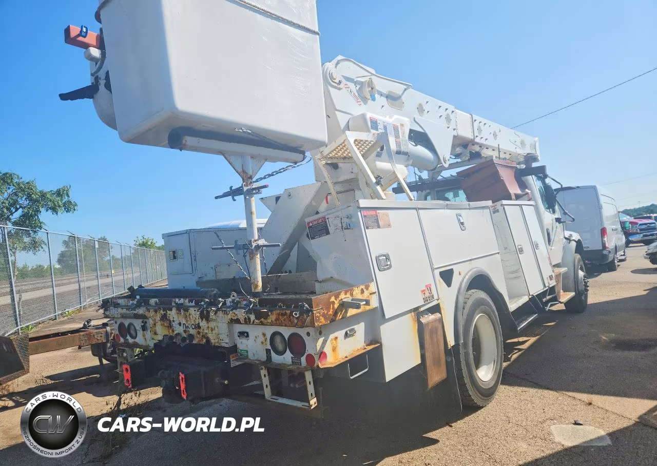 2018 Freightliner M2 106 Medium Duty VIN:1FVACXFC9JHJV5837 - 3
