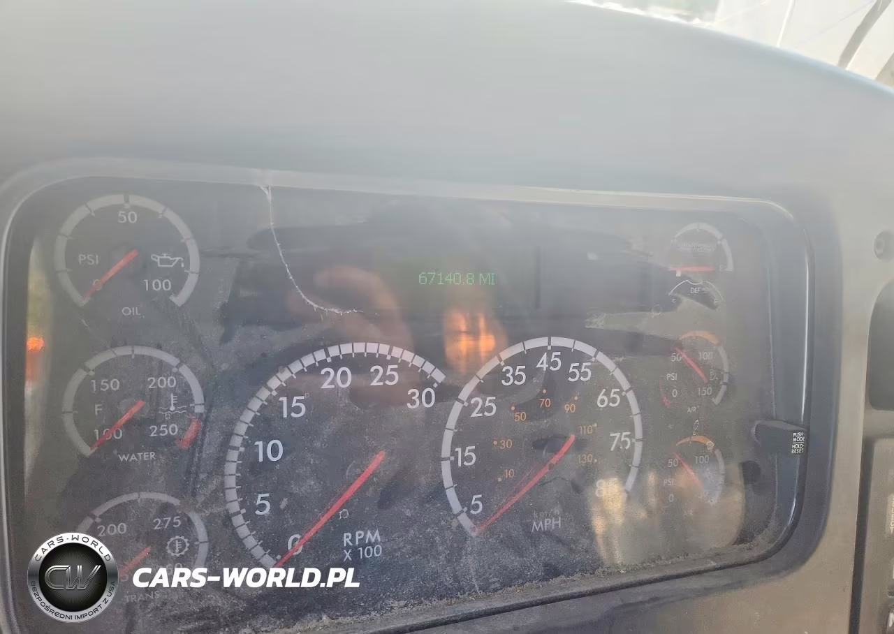 2018 Freightliner M2 106 Medium Duty VIN:1FVACXFC9JHJV5837 - 9