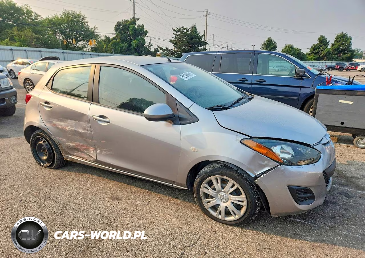 2011 Mazda Mazda2 VIN:JM1DE1HY6B0124442 - 4