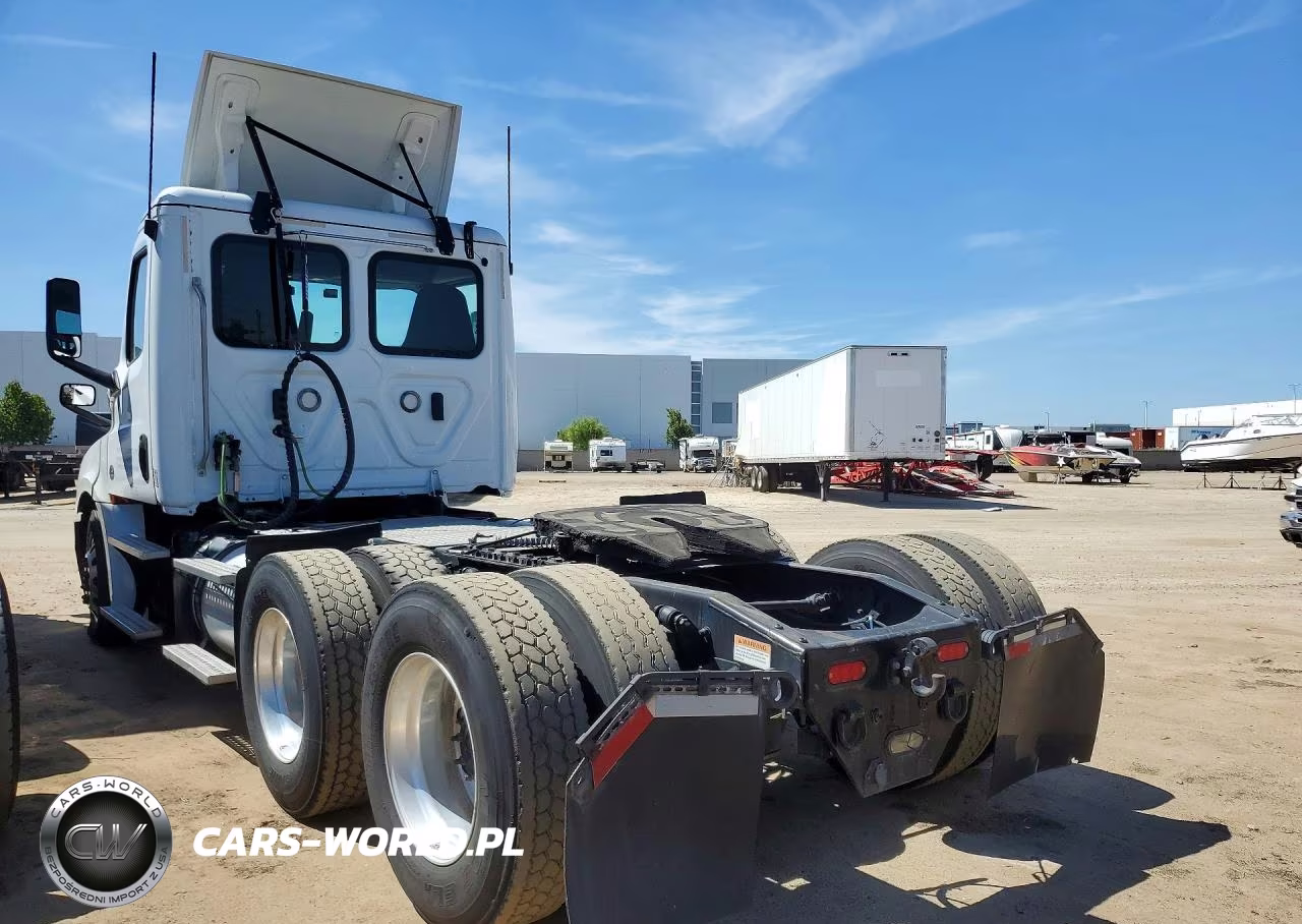 2019 Freightliner Cascadia 126 Semi Truck VIN:3AKJHLDV8KSKF8135 - 2
